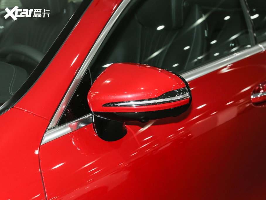 2023��YE���p�T E 300 �I��܇