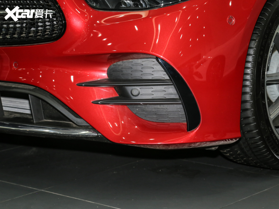 2023��YE���p�T E 300 �I��܇