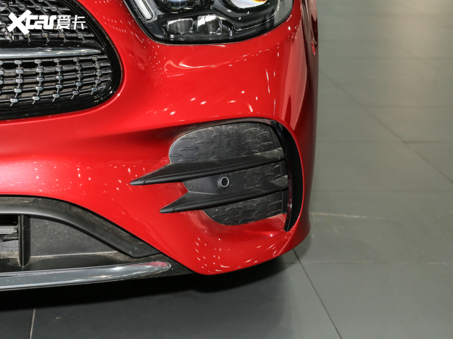 2023��YE���p�T E 300 �I��܇