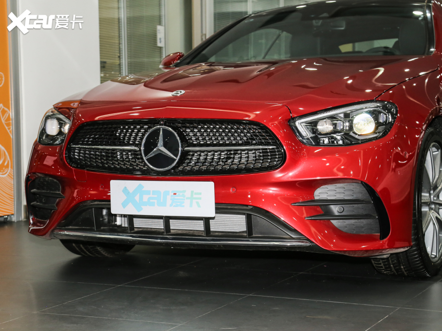 2023��YE���p�T E 300 �I��܇