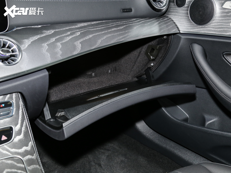 2023��YE��(j��)�p�T(m��n) E 300 �I��܇(ch��)