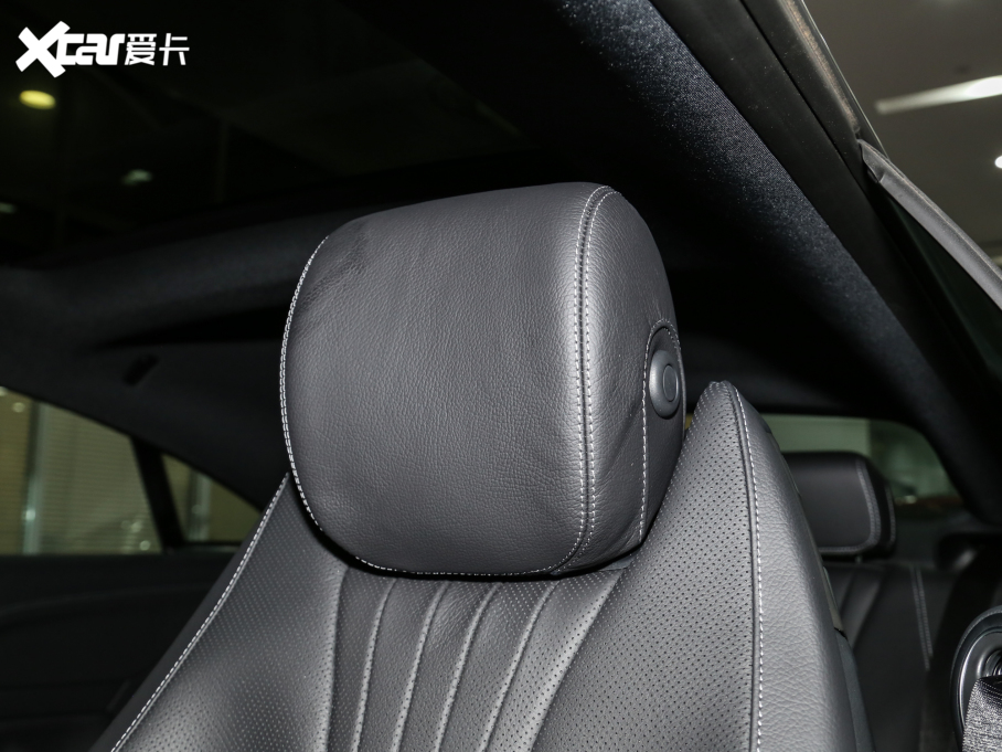 2023��YE��(j��)�p�T E 300 �I��܇