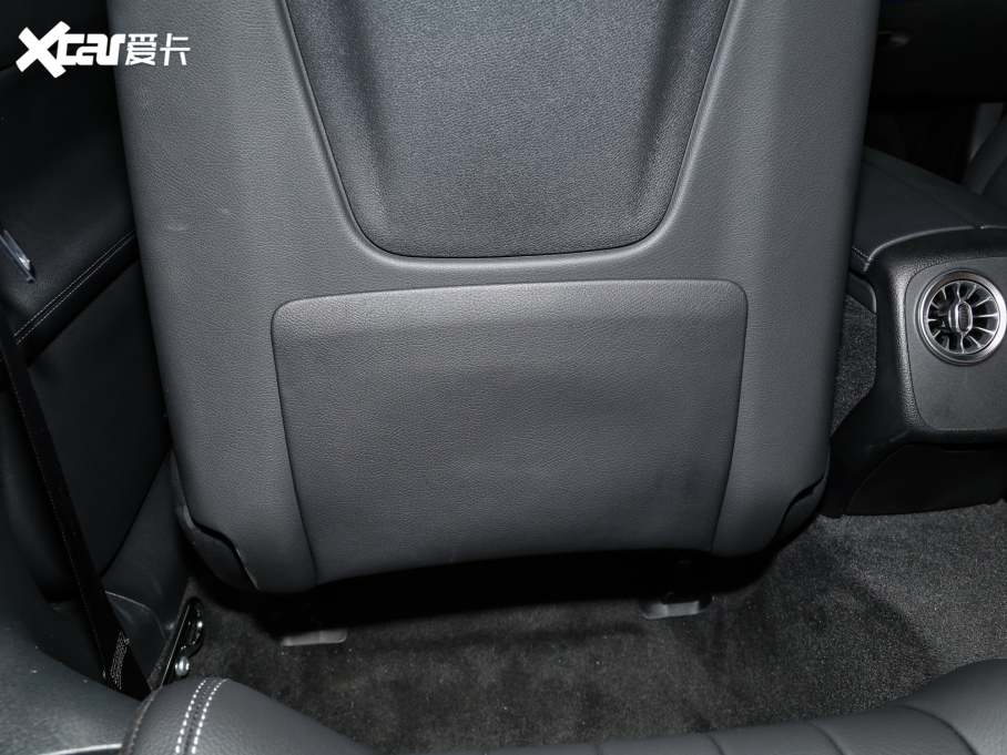 2023��YE���p�T E 300 �I��܇