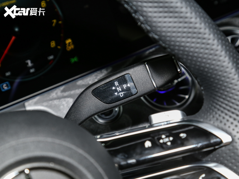 2023��YE���p�T E 300 �I��܇