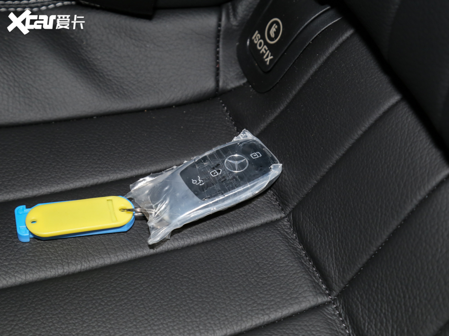 2023��YE���p�T E 300 �I��܇