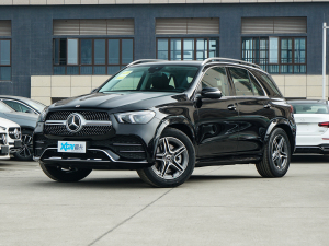 2022款GLE 450 4MATIC 动感型 左前45度
