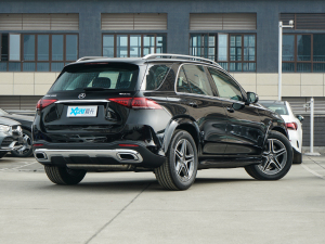 2022款GLE 450 4MATIC 动感型 右后45度