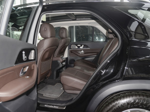 2022款GLE 350 4MATIC 动感型 后排空间