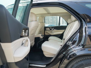 2022款改款 GLE 350 4MATIC 时尚型 后排空间