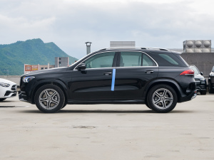 2022款改款 GLE 450 4MATIC 时尚型 正侧（左）