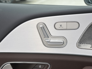 2022款改款 GLE 450 4MATIC 时尚型 主驾驶座椅调节