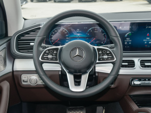 2022款改款 GLE 450 4MATIC 时尚型 方向盘
