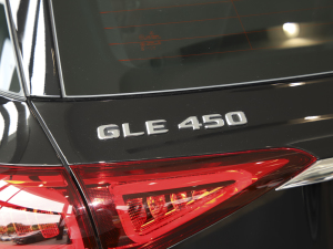 2022Ŀ GLE 450 4MATIC Ӹ ^
