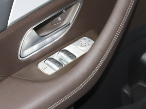 2022Ŀ GLE 450 4MATIC Ӹ п؅^