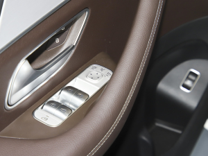 2022Ŀ GLE 450 4MATIC Ӹ п؅^