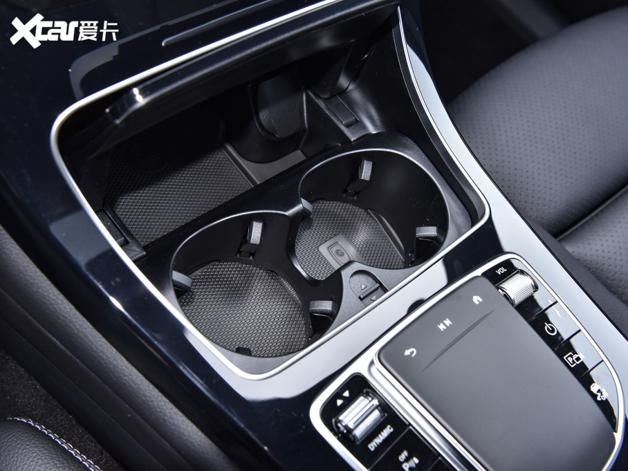 2022YGLCCoupe(M(jn)) GLC 260 4MATIC ISUV