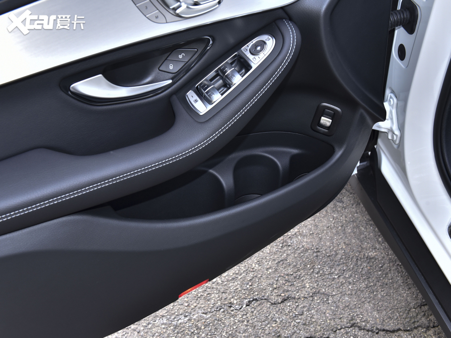 2022YGLCCoupe(M) GLC 260 4MATIC ISUV