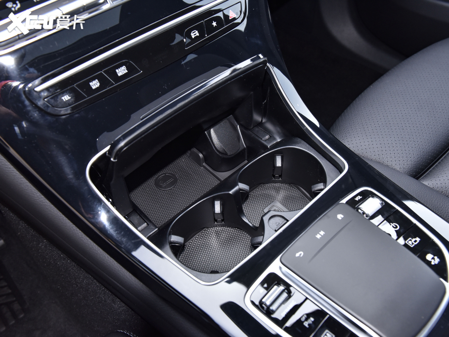 2022YGLCCoupe(M) GLC 260 4MATIC ISUV