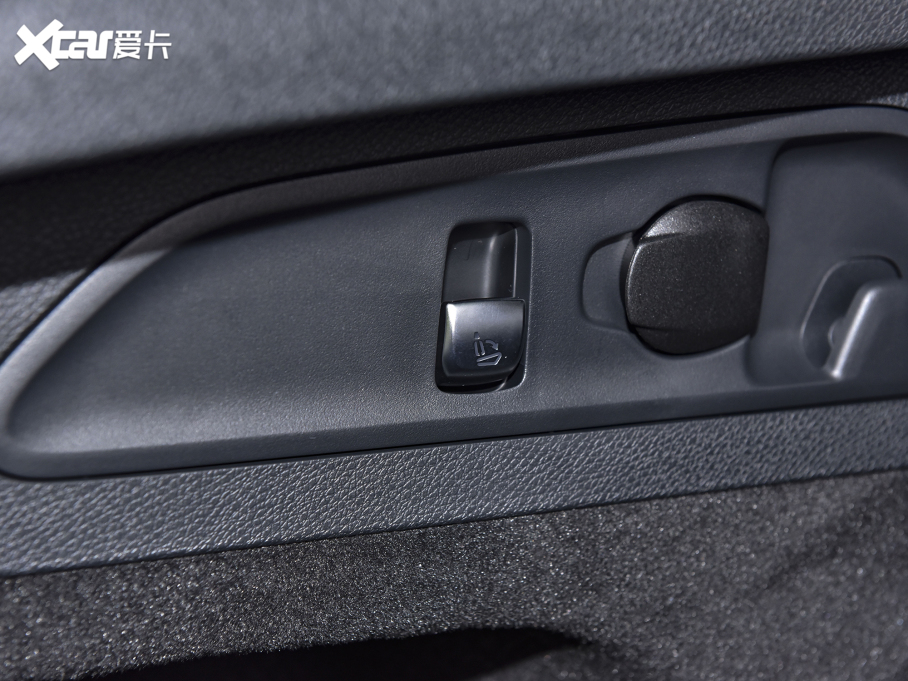 2022YGLCCoupe(M) GLC 260 4MATIC ISUV