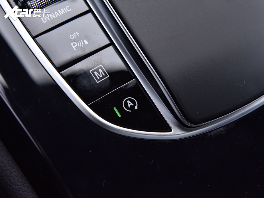 2022YGLCCoupe(M(jn)) GLC 260 4MATIC ISUV