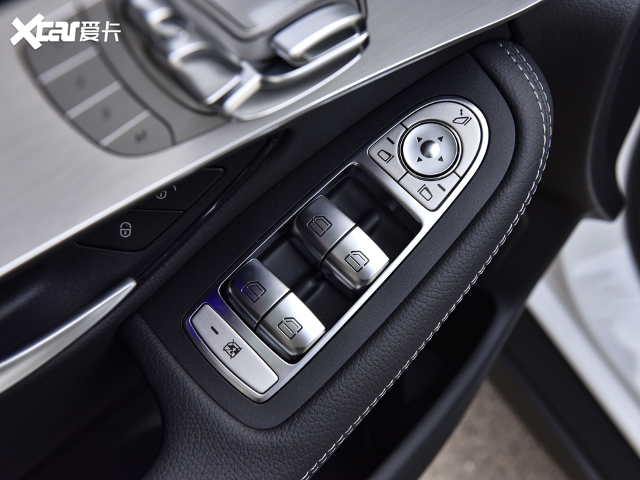 2022YGLCCoupe(M(jn)) GLC 260 4MATIC ISUV