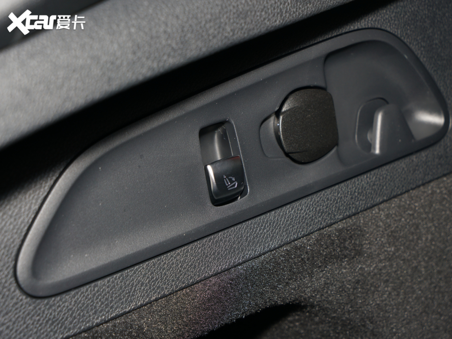 2022YGLCCoupe(M) Ŀ GLC 260 4MATIC ISUV