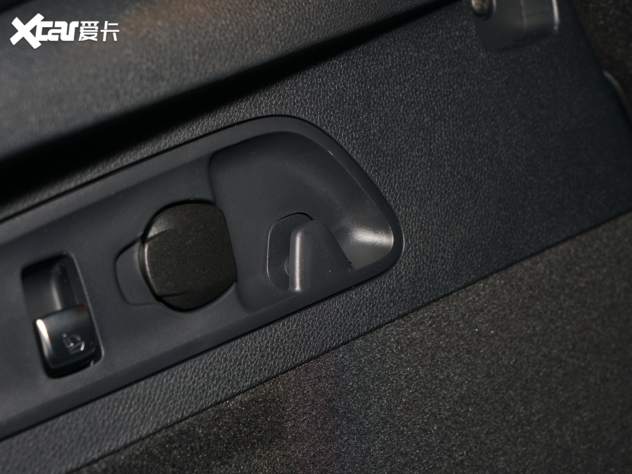 2022YGLCCoupe(M(jn)) Ŀ GLC 260 4MATIC ISUV