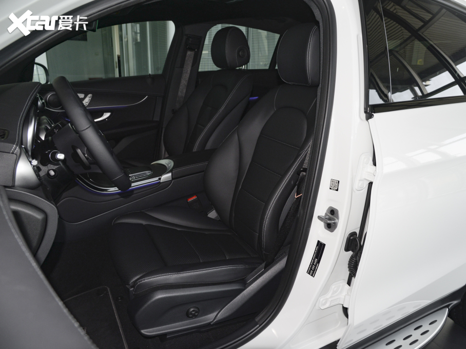 2022YGLCCoupe(M) Ŀ GLC 300 4MATIC ISUV