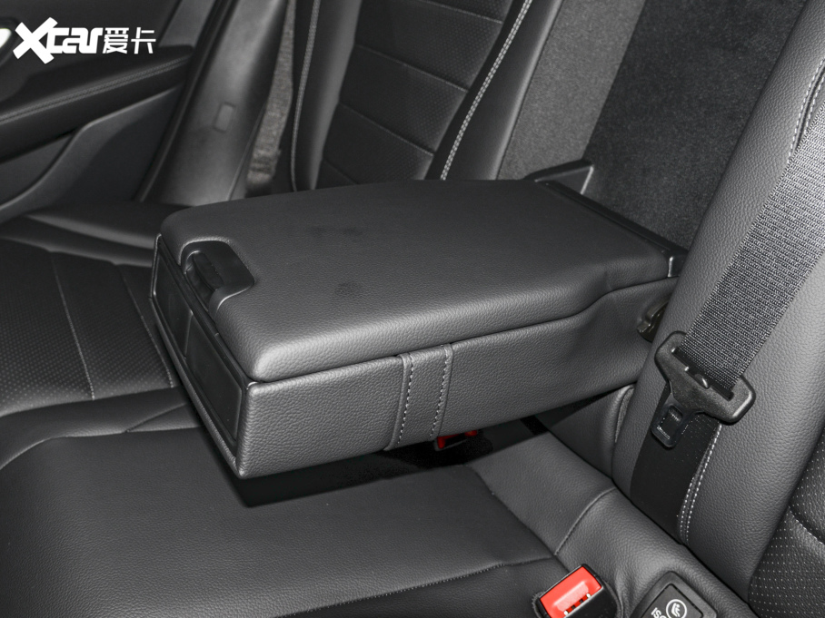 2022YGLCCoupe(M(jn)) Ŀ GLC 300 4MATIC ISUV