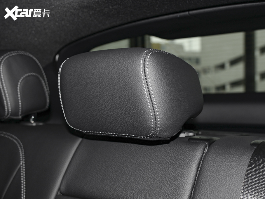 2022YGLCCoupe(M) Ŀ GLC 300 4MATIC ISUV