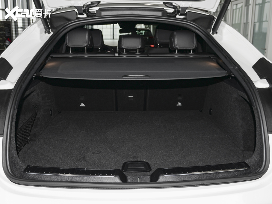 2022YGLCCoupe(M) Ŀ GLC 300 4MATIC ISUV