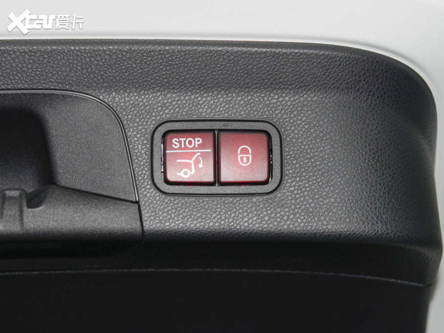 2022YGLCCoupe(M) Ŀ GLC 300 4MATIC ISUV