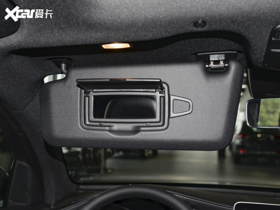 2022YGLCCoupe(M) Ŀ GLC 300 4MATIC ISUV