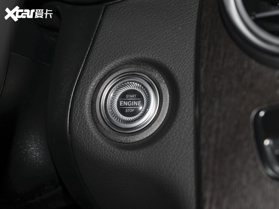 2022YGLCCoupe(M) Ŀ GLC 300 4MATIC ISUV