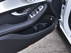 2022GLC 260 4MATIC ISUV ǰTg