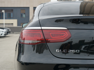 2022Ŀ GLC 260 4MATIC ISUV ^