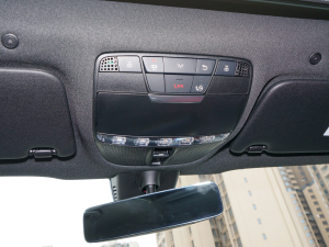 2022Ŀ GLC 260 4MATIC ISUV п؅^(q)