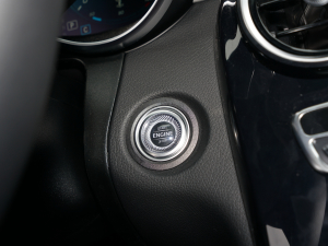 2022Ŀ GLC 260 4MATIC ISUV п؅^(q)