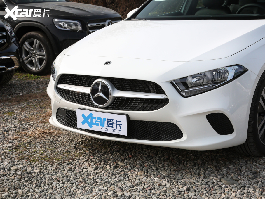 2022��YA��(�M��) A 180