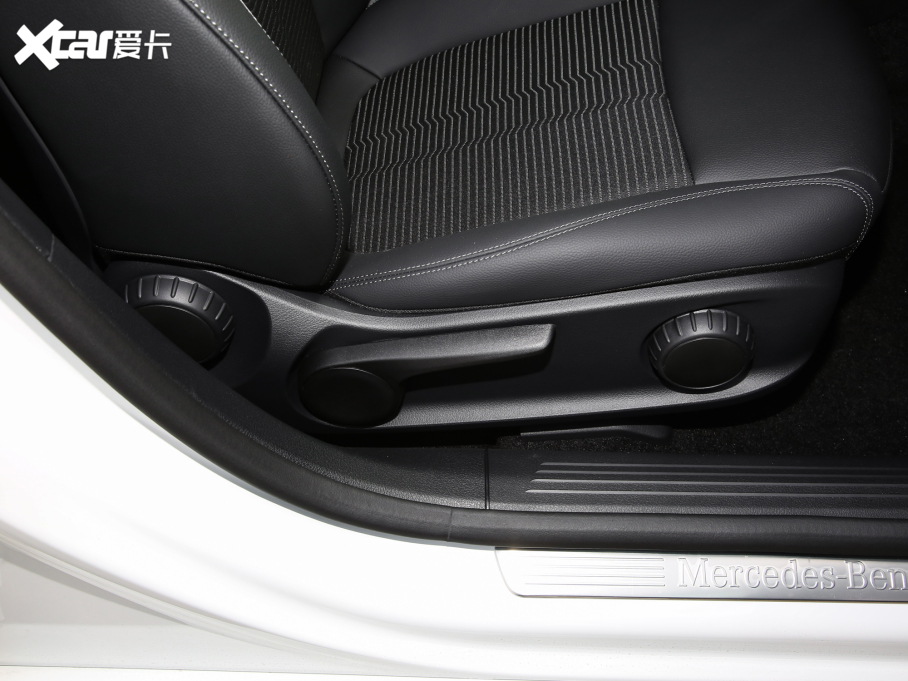 2022��YA��(�M��) A 180