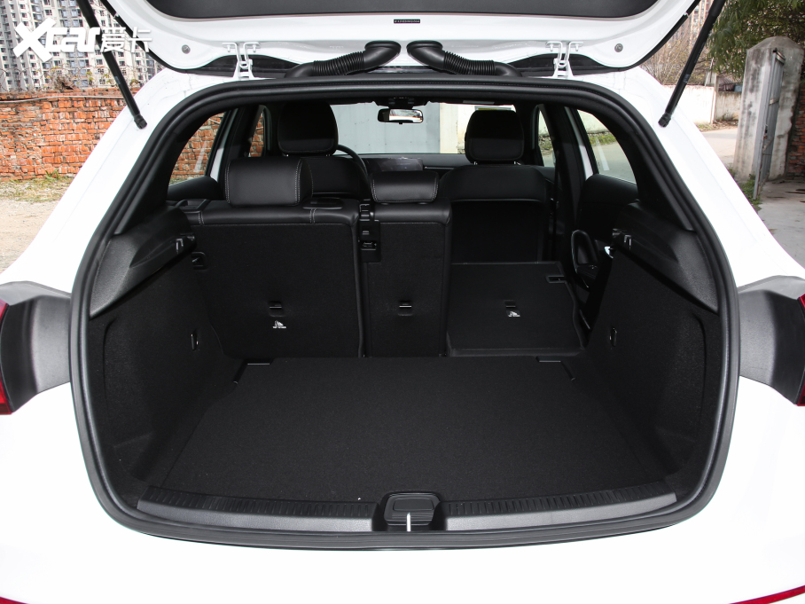 2022��YA��(�M��) A 180