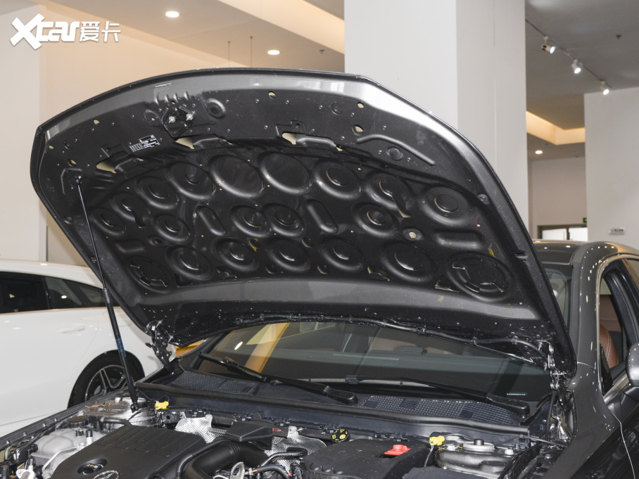 2022款奔驰A级(进口) A 200 时尚型