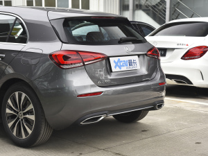 2022款A 200 动感型 细节外观