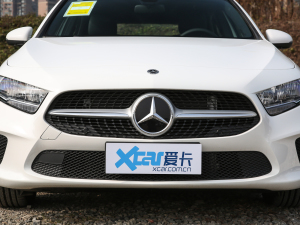 2022款A 180 中网