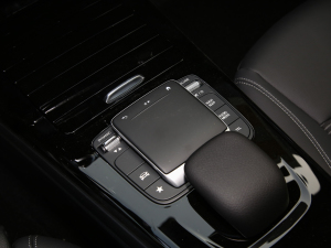 2022A(y) 180 п؅^(q)