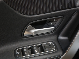 2022A(y) 180 п؅^(q)