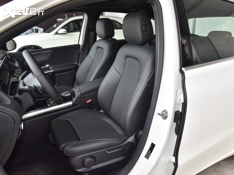 2022YB(j) Ŀ B 200 (dng)