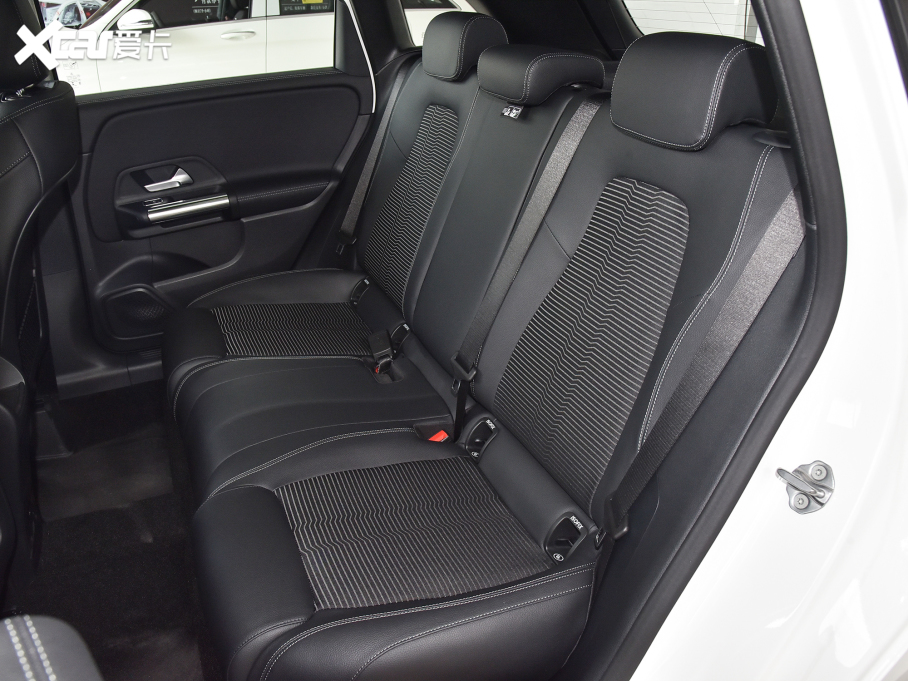 2022YB Ŀ B 200 Ӹ