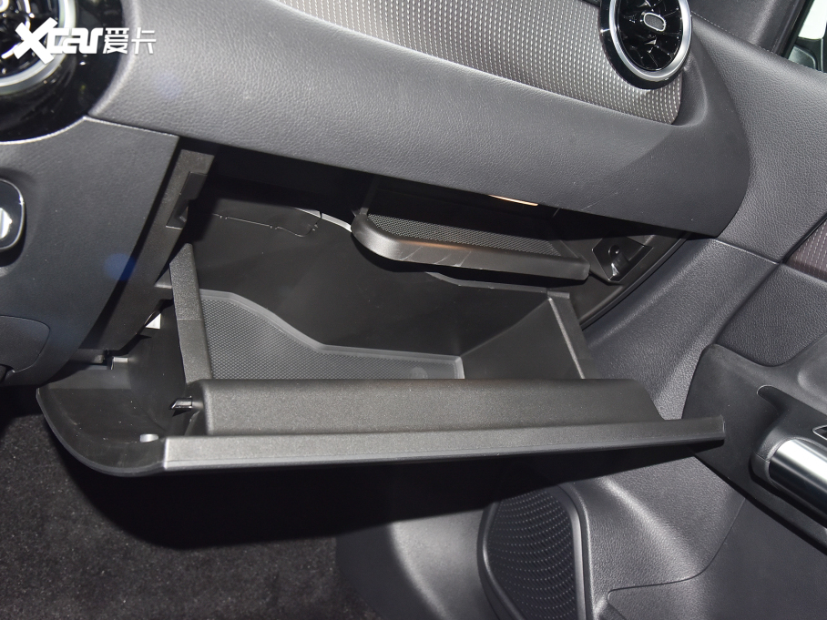 2022YB Ŀ B 200 Ӹ