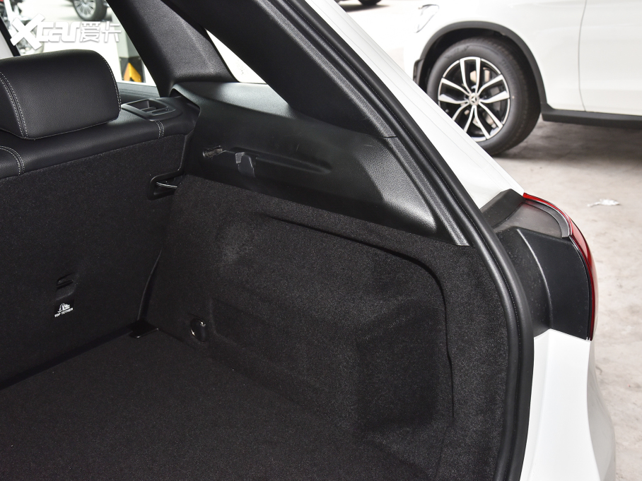 2022YB Ŀ B 200 Ӹ